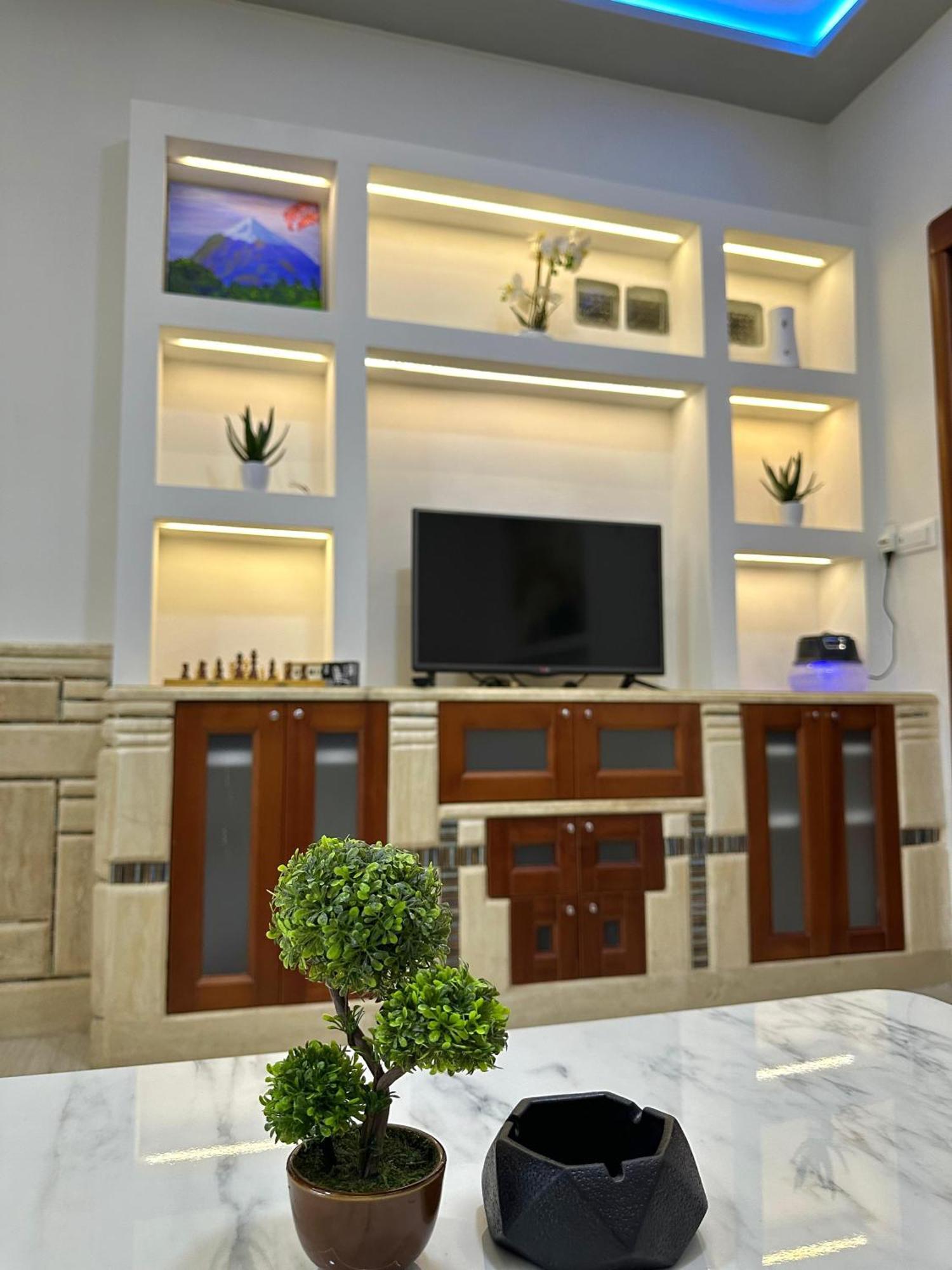 Ferienwohnung Sea View Apartament. Luxury Area In Durres Beach. Exterior foto