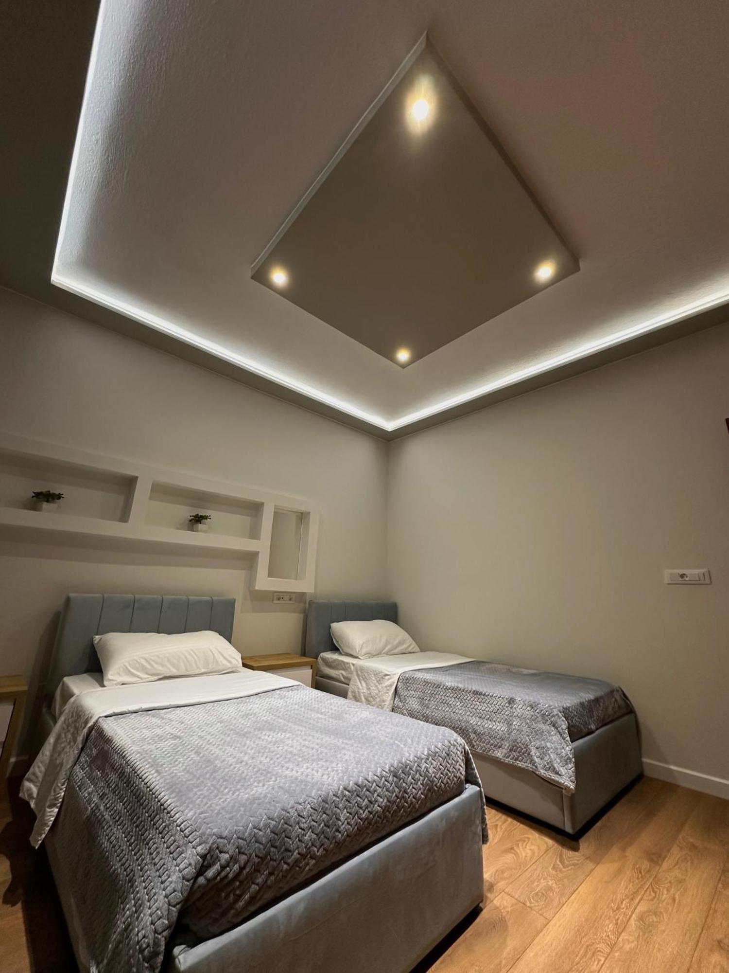 Ferienwohnung Sea View Apartament. Luxury Area In Durres Beach. Exterior foto
